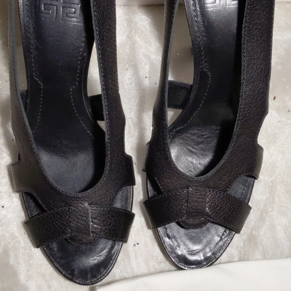 Givenchy Black Malabar Heel - Picture 8 of 14